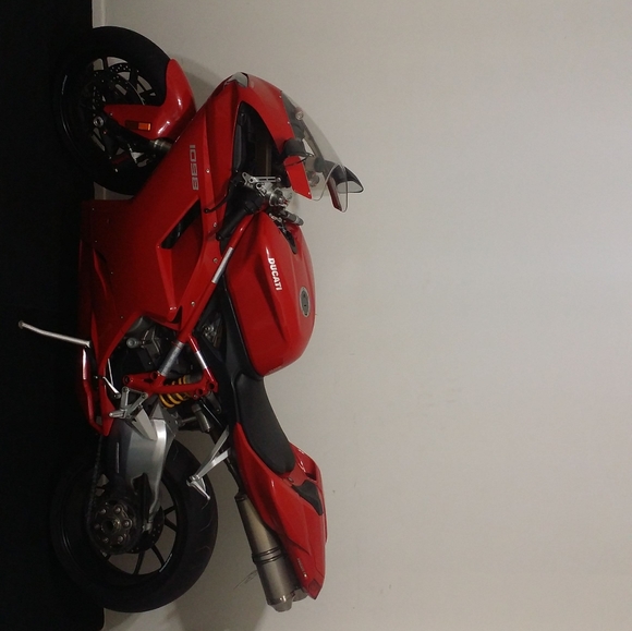 2008 ducati 1098 VERY LOW KM - Picture 3 of 6